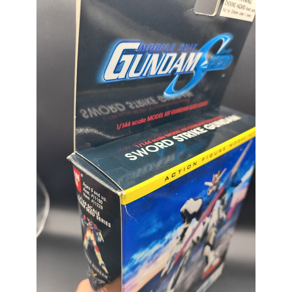 Vintage 2003 Bandai Gundam Seed SWORD STRIKE GUNDAM 1/144 Scale Model Kit NIB - Picture 2 of 9